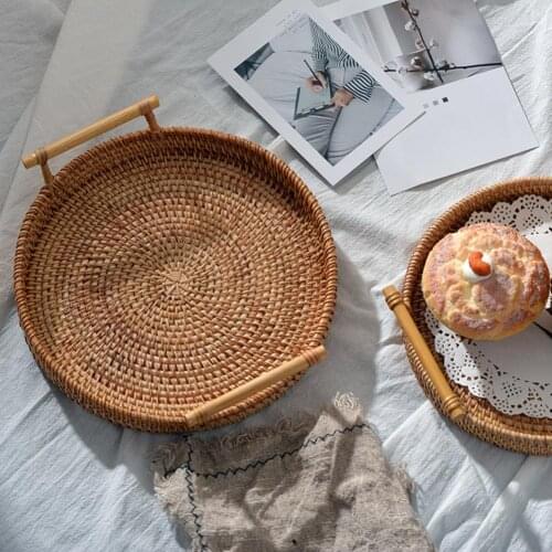 Display Tray Round Tray Handmade Food Storage Holder Rattan Decorative Tray Snack Trays with Handle Drink Snack Basket Organizer