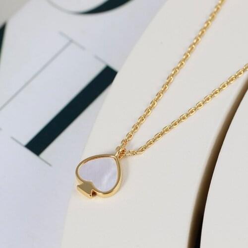 Fashion love Shell Necklace female simple cold wind heart-shaped mother Shell Pendant temperament trendy clavicle chain necklace