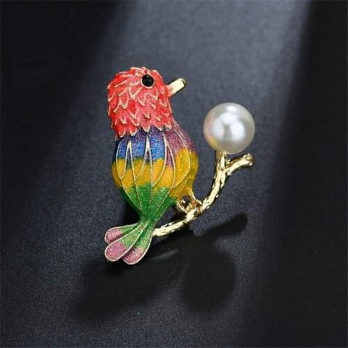 New Arrival Enamel Pins Pearl Bird Brooch Fashion Cute Animal Brooch For Women Men Unisex Jewelry Colorful Style New Year Gift