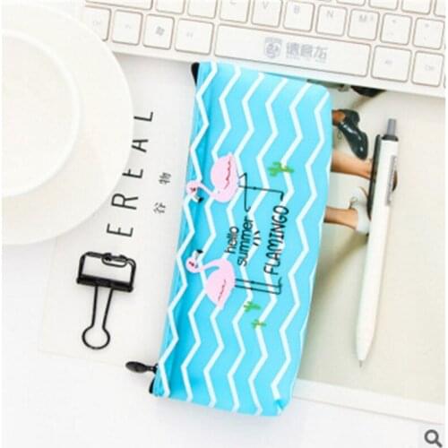 DL Simple cute Flamingo PU bag female students creative small fresh zipper large stationery bag Exquisite office supplies