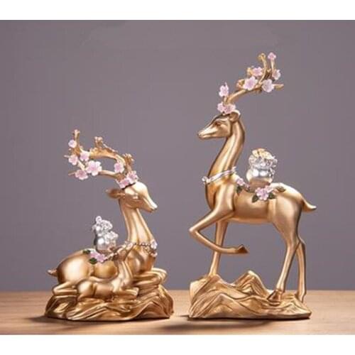 Creative European deer sculpture artwork, Christmas decoration crafts gifts, home office restaurant bar table decorations