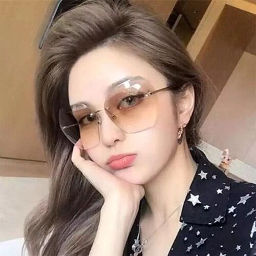 Luxury Transparent Gradient Gray Sun Glasses For Women Elegant Rimless Sunglasses Women Designer Retro Female Ladies Sunglass