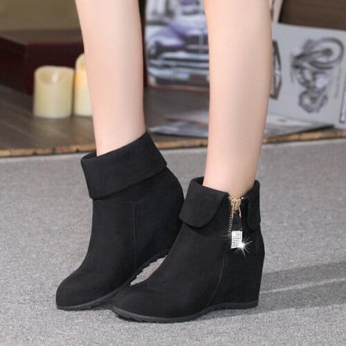 Women Round Toe Wedge Zip boots Fashion Genuine Leather Ankle Boots Women Autumn Metal Decor Boots