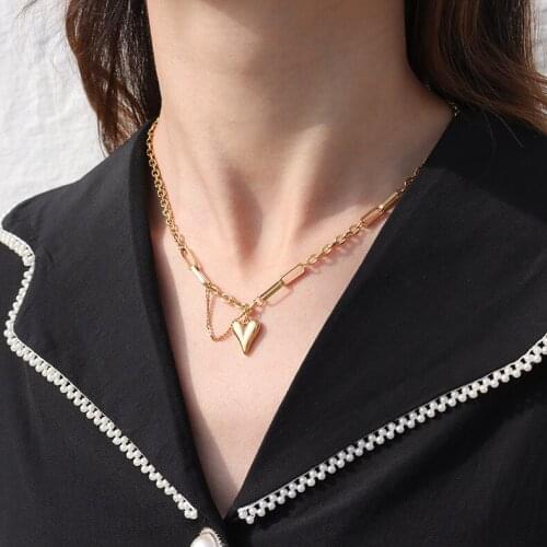 Simple and Versatile Three-dimensional Solid Small Heart Love Tassel Necklace Clavicle Chain Titanium Steel Plated with 18K Gold