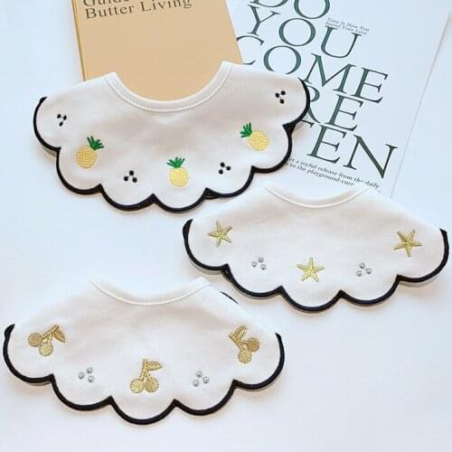 INS New Baby Cotton Bib Waterproof Embroidery Heart White Color Saliva Towel Scarf Baby Fashion Fake Collar Bib Accessories