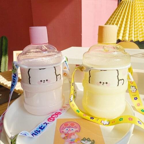 630ml Cute Bear Plastic Water Bottles BPA Free Portable Mini Bucket High capacity Kids Water Bottle With Strap Bottle For Drinks