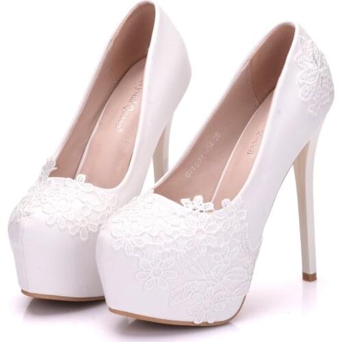 Crystal Queen Bridal Shoes Summer Hollow White Lace Beautiful Wedding Marriage Flower High-heeled Womens Pumps Woman Shoes