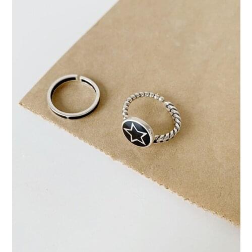 New Trendy 2021 Star Finger Ring For Women Small Black Resin Personality Jewelry Ring Ladies Elegant Open Adjustable Rings