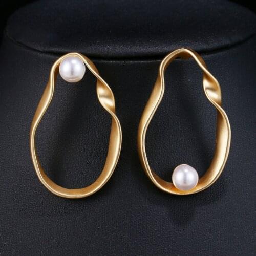 Geometric Pearl Earrings Fashion Simple Banquet Wedding Earrings Women Earrings Specially Designed For Women Gift For Girlfriend