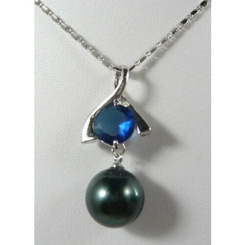 Ladys black shell pearl & blue crystal pendant necklace
