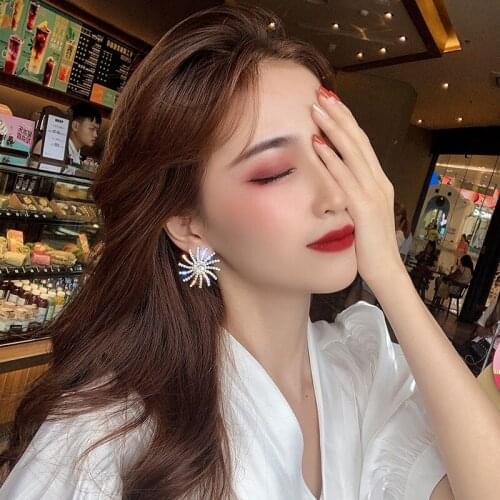 S925 Silver Needle Flashing Exquisite Gold Stud Earrings Elegant Stud Earrings for Women Piercing Earrings Jewelry