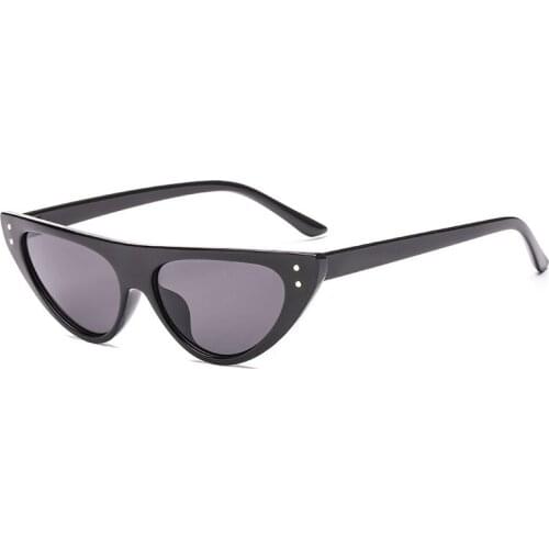 2021 New Trend Fashion Cat Eye Sunglasses Rice Nail Triangle Sunglasses Anti-ultraviolet Sunglasses Metal Hinge Beach Mirror