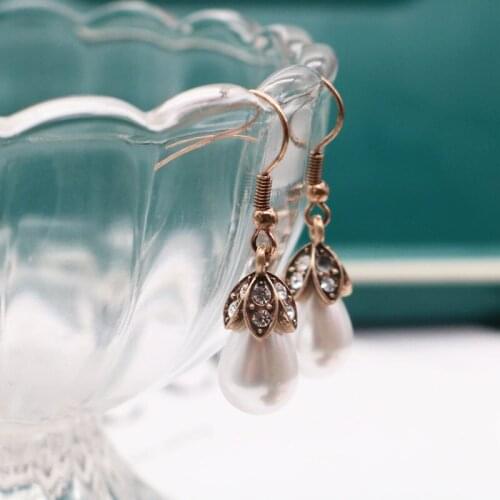 Teardrop Pearl Earring Fashion-Cute Drop Gift