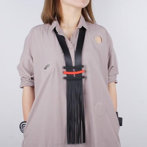 YD&YDBZ New Leather Tassel Long Necklace For Ladies Exquisite Red Flat Rubber Striple Charms Necklaces Luxurious Jewelry Torque