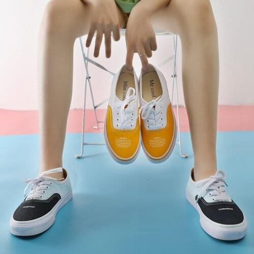 2021 New leisure hip-hop sports Japanese and Korean ins fashion shoes for men and women couples low top canvas shoes