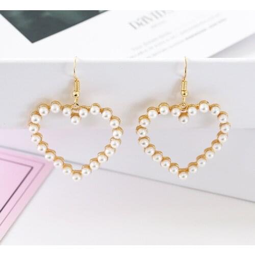 Harajuku Soft Sprout Retro Geometric Peach Sweet Pearl Lady Earrings Wholesale Sales Punk 2017 New Fashion Earrings