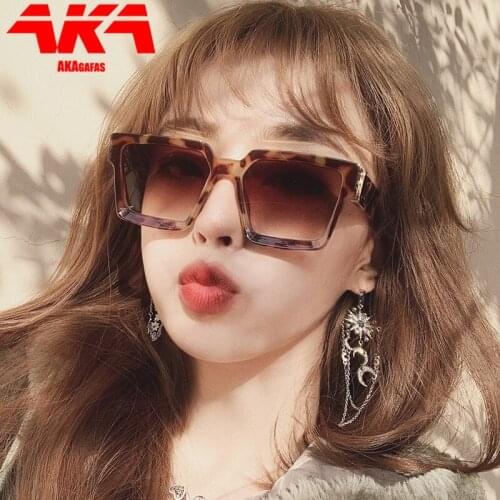 AKAgafas Square Sunglasses Children Classic Sun Glasses for Boy/Girls 2021 Fashion Brand Designer Sunglasses Retro Kids Goggles