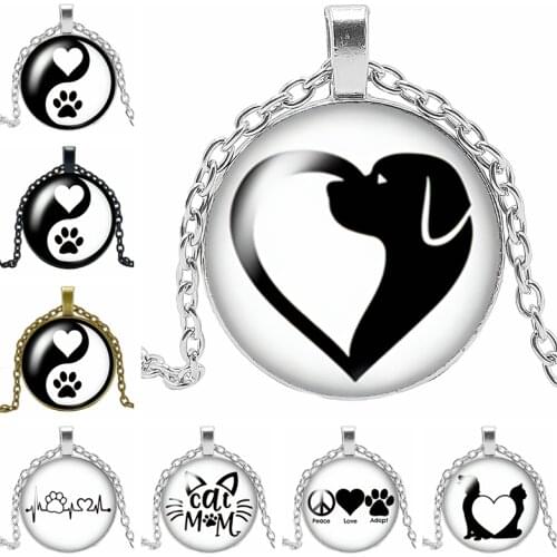 2019 New Creative Necklace Cartoon Yin and Yang Dog Claw Gift Glass Convex Anime Dog Pendant Necklace Fashion Jewelry