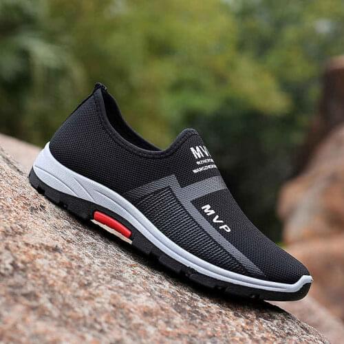 Plus Size Men Sport Shoes Low Top Black Sneakers for Men Mesh Breathable Running Shoes Summer Flat Mens Shoe Sports Shose New I2