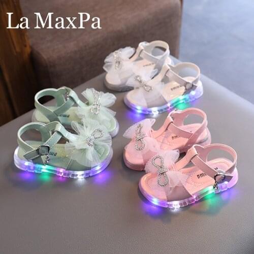 2021 Toddler LED Glowing Sandals for Girls Children Shoes Light Up Sandals Summer Toddler Beach Slippers Casual Sandals for Boys