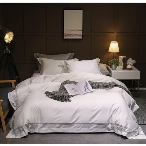 New 4pcs Hot Sale Designer Luxury egyptian cotton Bedding Set Embroidery comfortable hotel Bedding Sets Home Textile