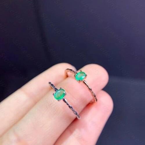 Natural emerald ring 925 silver ladies ring luxurious atmosphere dignified and elegant