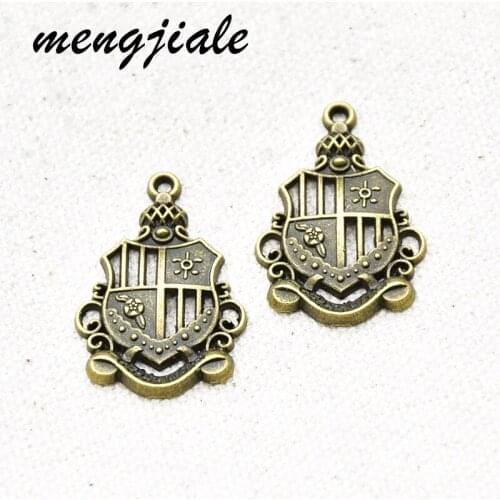 25pcs Retro Metal Alloy Shield Pendant For Jewelry Making DIY Handmade Craft