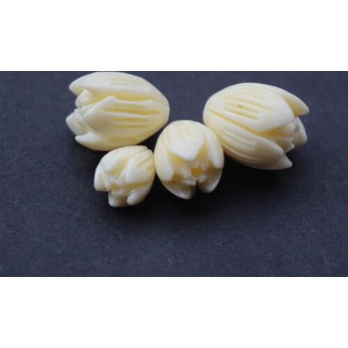 20 pieces/lot) Carved Jasmine Flower Artificial coral beads 7 8 9 10mm Beige color for Jewelry making