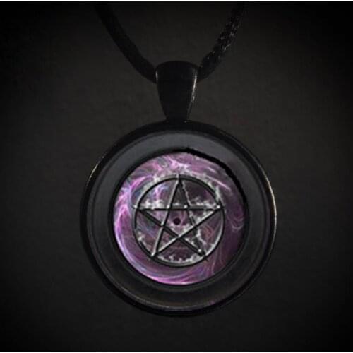 Fashion Wiccan Vintage Statue Of Triple Moon Goddess Magic Amulet Pendant Necklace Glass Jewelry Women Gift Choker