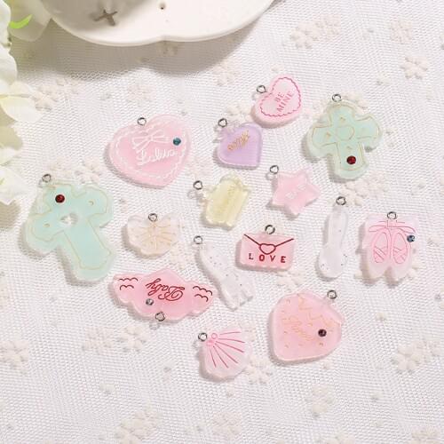 15pcs/lot Kawaii Flatback Resin Heart Strawberry Star Crown Cabochons Scrapbook DIY Embellishments Accessories