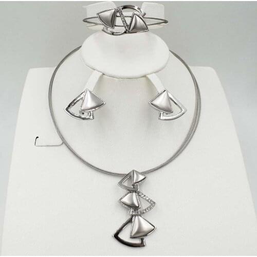 New High Quality set Dubai African Gold color 3color set Fashion Wedding Bridal Costume Jewelry Sets