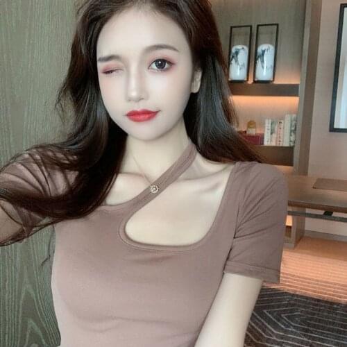 Solid irregular sexy short-sleeved t-shirt womens t-shirts 2021 summer fashion new short section carefully repaired tops trend