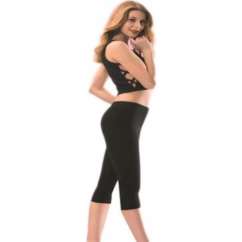 COMBED ELASTAN CAPRI TIGHTS 93% Cotton 7% Elastane We are among the most preferred underwear brands with the quality texture