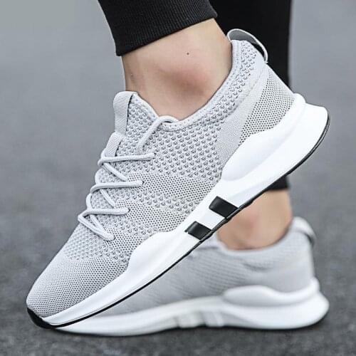 Summer Brand Vogue Men Casual Shoes Light Breathable Mesh Shoes Men Sneakers Lace Up Gray White Black Red Male Shoes Fad New