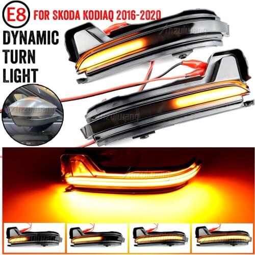 2Pcs Dynamic LED Rearview Mirror Streamer Turn Signal Lights Car Yellow Flowing Water Side Lights For Skoda KODIAQ/ KAROQ 17-20