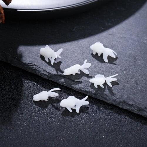Mini Goldfish Micro Landschaft Epoxy Resin Dried Flower Stuff 3D Fish Materials Decorations DIY Jewelry Fillings Accessory Craft