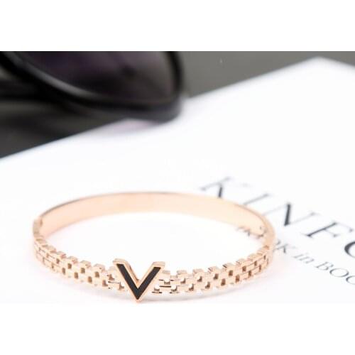 YUN RUO 2019 Fashion Luxury Letter V Lover' Bangle Rose Gold Color Women Birthday Gift Party Titanium Steel Jewelry Not Fade