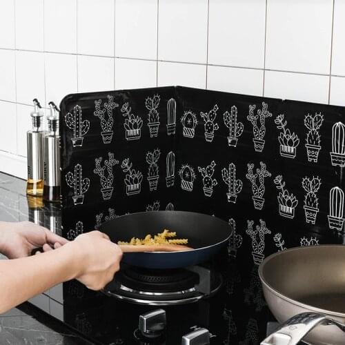 Aluminum Foldable Kitchen Gas Stove Baffle Plate Kitchen Frying Pan Oil Splash Protection Screen Kichen Accessories INS Style