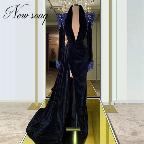 Turkish 2020 Feathers Black Evening Dresses Velvet Dubai Long Prom Dress Middle East Split Slit Beaded Celebrity Party Gowns