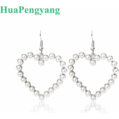 2018 Simple And Exaggerated Retro Geometric Heart-shaped Peach Sweet Pearl Earrings Jewelry Luxury Earings Hot Sale Earrings
