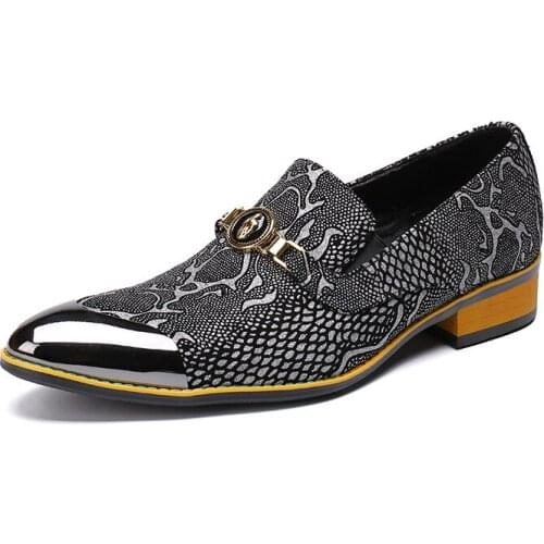 Summer Fashion New Mens Shoes Casual Personality Metal Pointed Classic Retro Leather Crocodile Pattern Lazy Mens Shoes