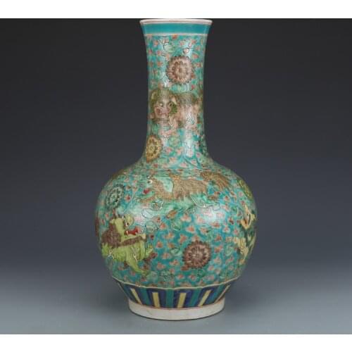 Qing Dynasty Kangxi Three Color Lion Pattern Vase Antique Large Vase Porcelain Antique Collection Ornaments