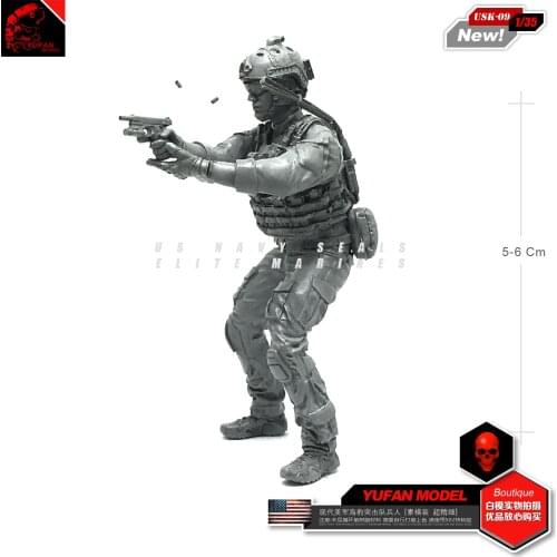 1/35 Resin figure Soldier Model kits self-assembledUsk-09