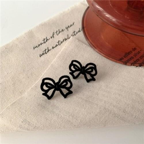 Korean Fashion Design Velvet red black Bow Stud Earrings Female Elegant Temperament Light Luxury Simple Autumn Jewelry