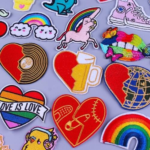 Broken Heart Globe Cup Wine Bottle Patches For Clothing Cartoon Iron On Embroidered Patches On Clothes DIY Stripe Applique Badge