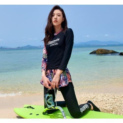 2021 Women Sport Swimsuit 4 Pieces Sexy Surfing Suit Padded Long Sleeves Long Pants Bodysuit Summer Beach Wear