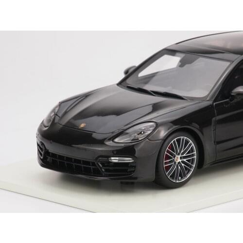 Spark 1:18 2018Porsche Panamera GTS Sport Turismo Collector Edition Metal Diecast Model Toy Gift