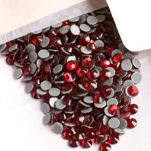 YANRUO 2058HF SS20 4.6-4.8mm Dark Siam Strass HotFix Crystal Glass Rhinestones Garnet Sewing Dress For Clothes