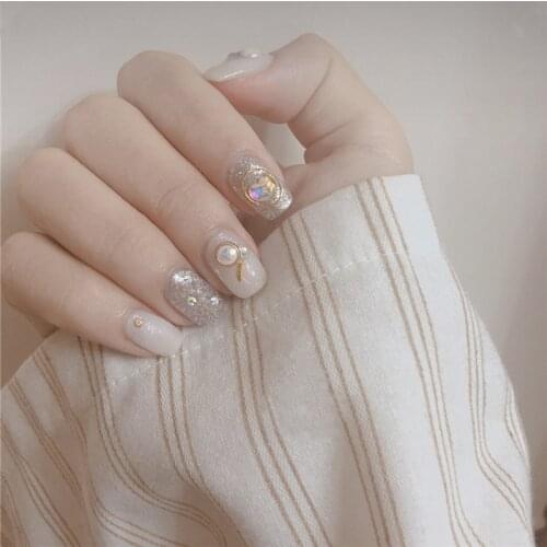 Ins cream white and shining sliver pure color with rivet decoration and love pattern diaomnd 3d fake nails Bride false nails