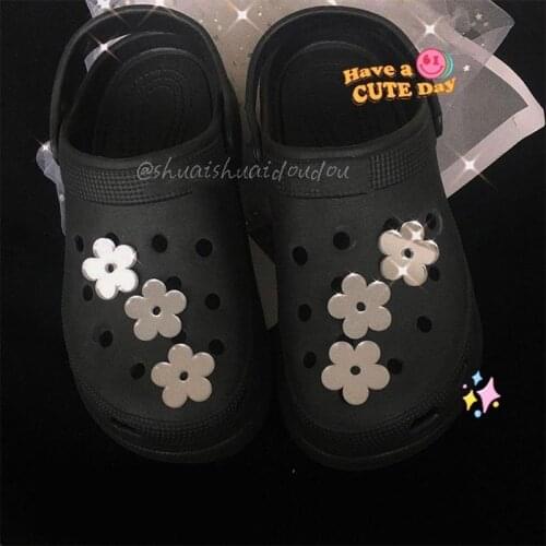 Mirror Flowers Brand Designer Croc Charms DIY Fashion Shoes Charms for Crocs Elegant Luxury Shoes Decoration for Girls Hot Sale